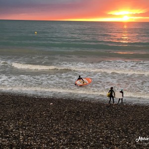 surf-coucher-soleil-mers
