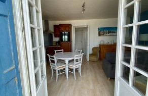 Pièce de vie vue du balcon