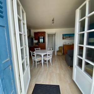 Pièce de vie vue du balcon